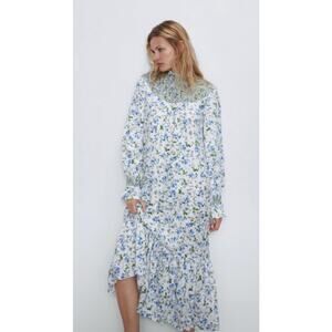 NWTs Sold Out Zara Printed Rustic Floral Dress Smocked size xs $90 A27